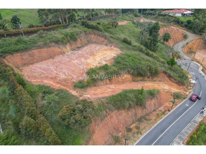 Lote en venta en Quirama, El Carmen de Viboral, 2667 m² · foto 2 de 7