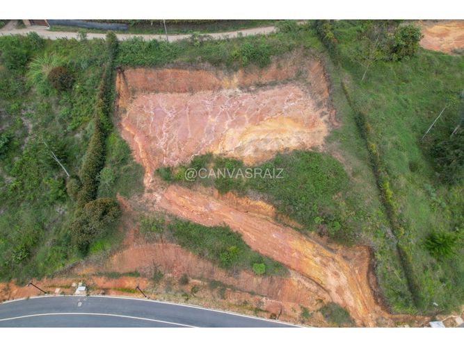 Lote en venta en Quirama, El Carmen de Viboral, 2667 m² · foto 3 de 7