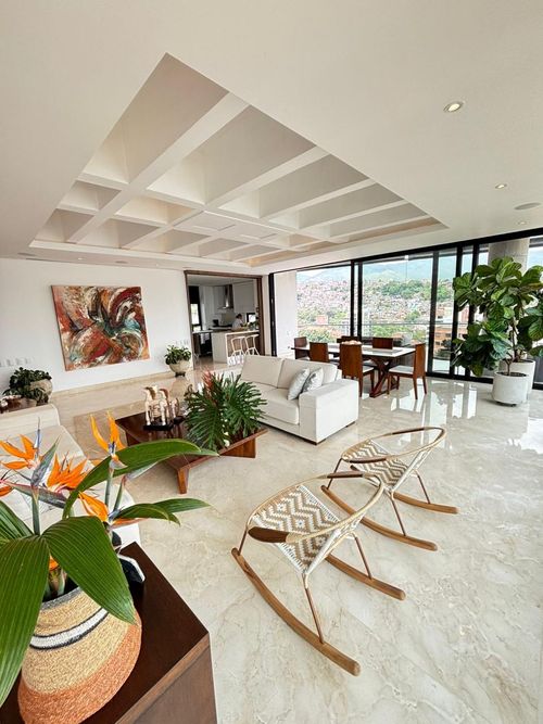 Apartamento de 3 alcobas en venta en Arboledas, Cali, 264 m² · foto 2 de 11