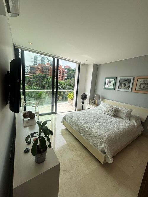 Apartamento de 3 alcobas en venta en Arboledas, Cali, 264 m² · foto 10 de 11