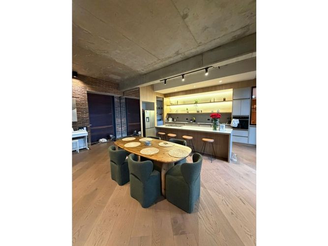 Apartamento en venta en El Poblado, Medellín · foto 2 de 13