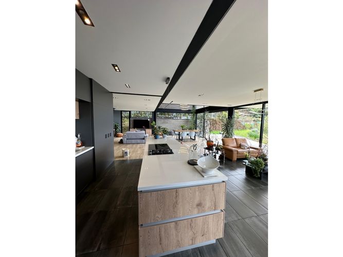 Casa de 4 alcobas en venta en Altos Del Escobero, Medellín, 400 m² · foto 3 de 24