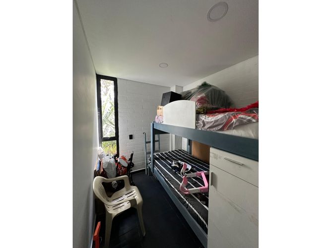 Casa de 4 alcobas en venta en Altos Del Escobero, Medellín, 400 m² · foto 10 de 24