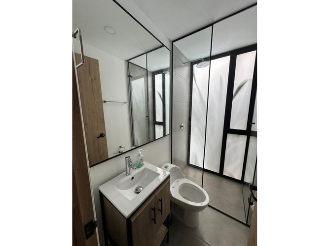 Casa de 4 alcobas en venta en Altos Del Escobero, Medellín, 400 m² · foto 21 de 24