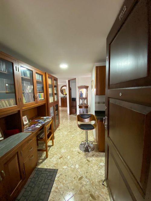 Apartamento de 4 alcobas en venta en Florida Nueva, Medellín, 102 m² · foto 16 de 18