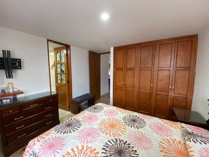 Apartamento de 4 alcobas en venta en Florida Nueva, Medellín, 102 m² · foto 13 de 18
