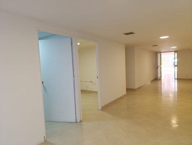Local en arriendo en Boston, Medellín, 150 m² · foto 2 de 16