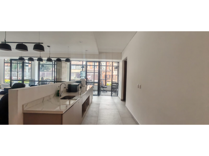 Apartaestudio en venta en Chicó Navarra, Bogotá, 24 m² · foto 18 de 24