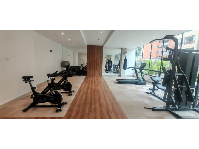 Apartaestudio en venta en Chicó Navarra, Bogotá, 24 m² · foto 20 de 24