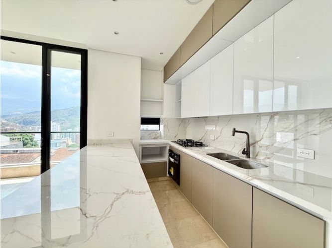 Apartamento en venta en Arboledas, Cali · foto 5 de 17