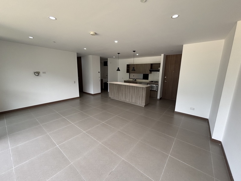3BR Apartment in Loma del Escobero (124 m²)