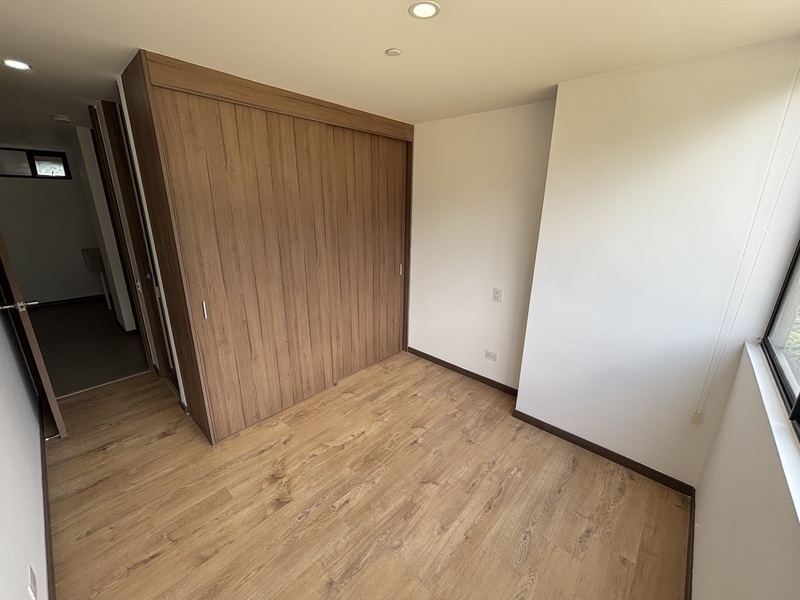 Apartaestudio en arriendo en Loma Del Escobero, Envigado · foto 8 de 17