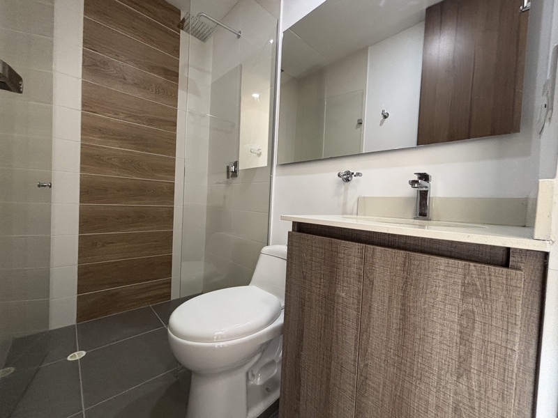 Apartaestudio en arriendo en Loma Del Escobero, Envigado · foto 13 de 17