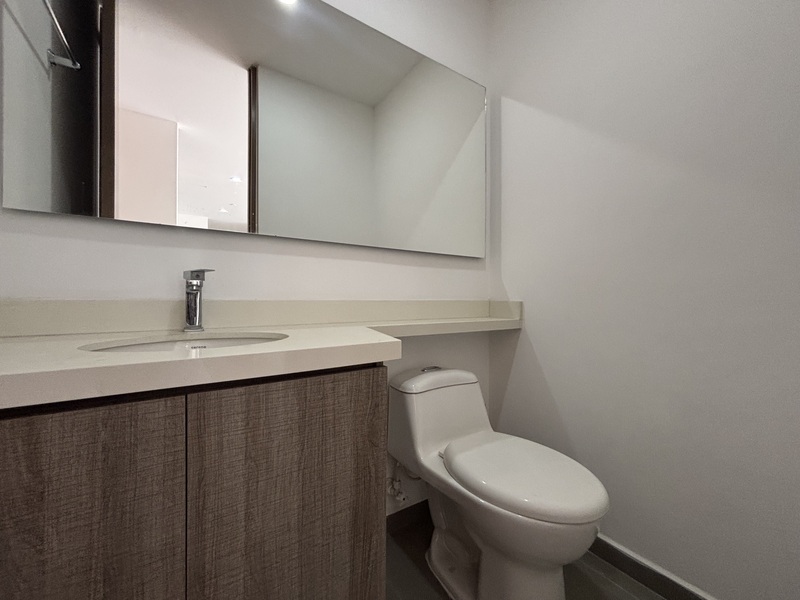 Apartaestudio en arriendo en Loma Del Escobero, Envigado · foto 14 de 17