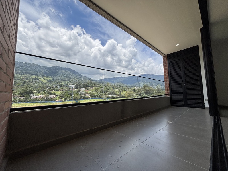 Apartaestudio en arriendo en Loma Del Escobero, Envigado · foto 16 de 17