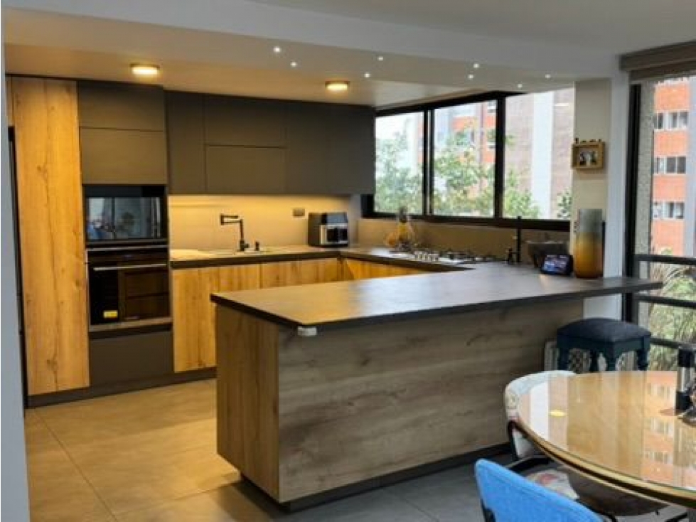 Casa en venta en El tesoro, Medellín 2