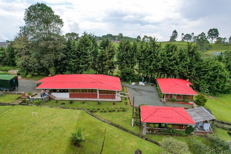 Finca en venta en Tribunas Corcega, Pereira, 500 m² · foto 23 de 24