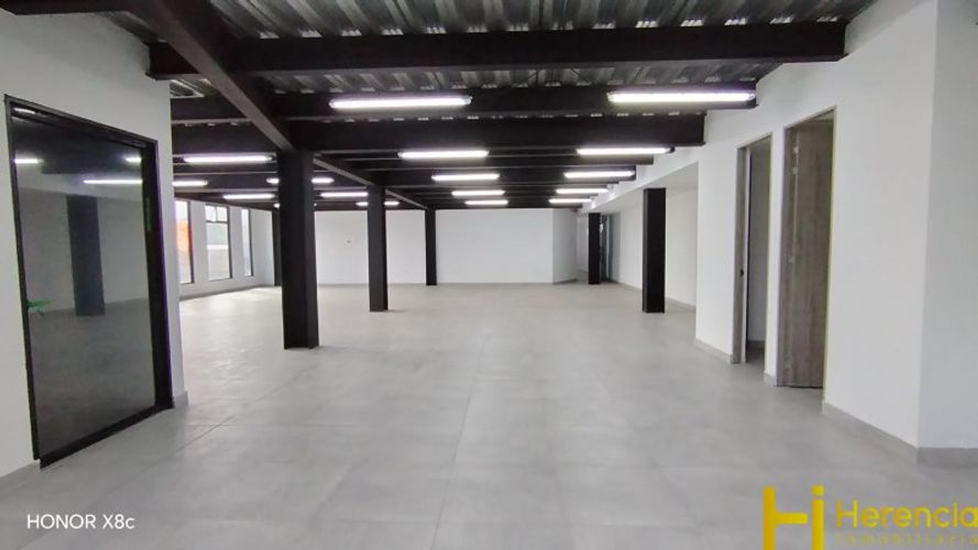 Bodega en arriendo en Tenche, Medellín, 207 m² · foto 5 de 9