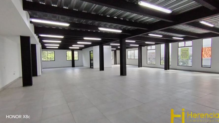Bodega en arriendo en Tenche, Medellín, 207 m² · foto 9 de 9