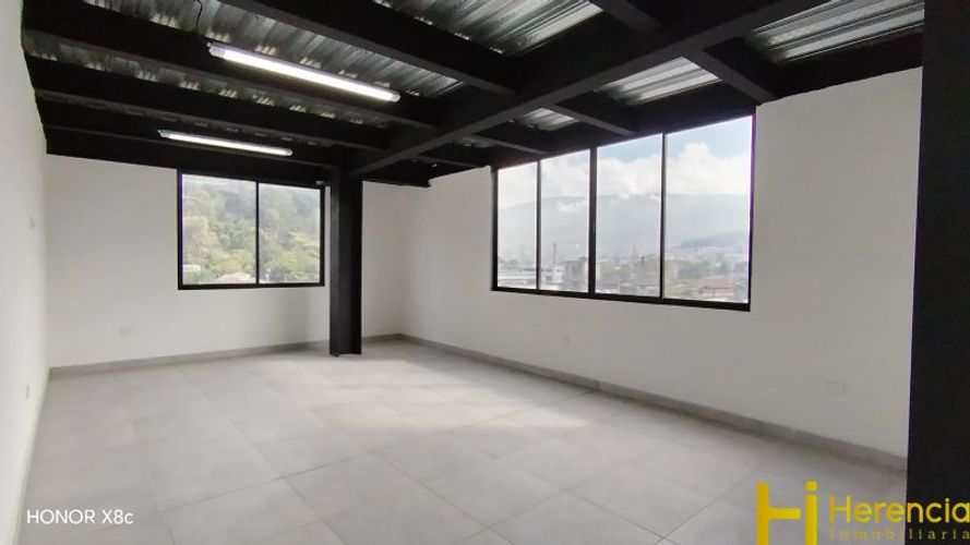 Bodega en arriendo en Tenche, Medellín, 207 m² · foto 5 de 9