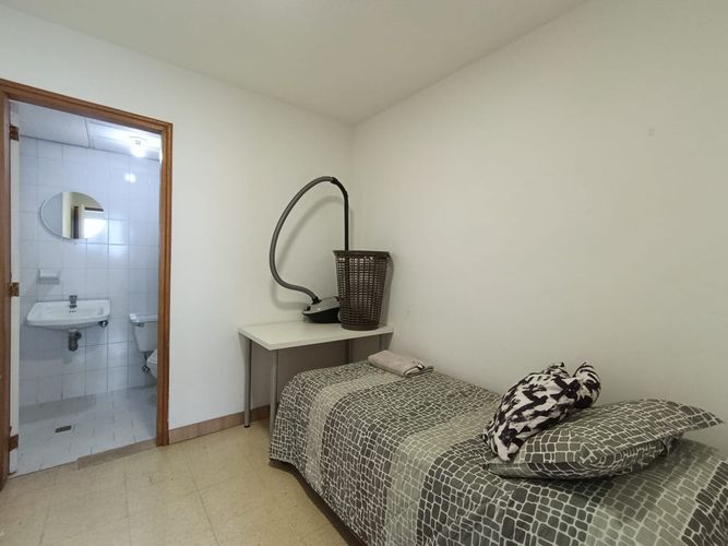 Apartamento de 3 alcobas en arriendo en El Poblado, Medellín, 195 m² · foto 10 de 20