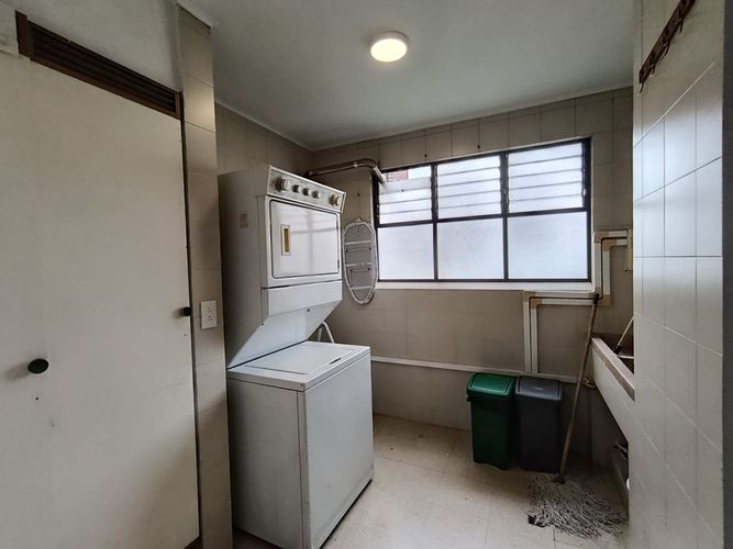 Apartamento de 3 alcobas en arriendo en El Poblado, Medellín, 195 m² · foto 11 de 20