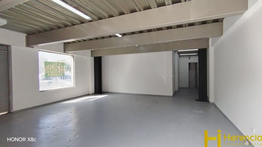 Local en arriendo en Tenche, Medellín, 130 m² · foto 2 de 12