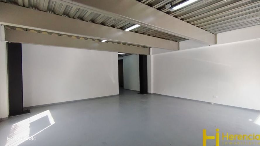 Local en arriendo en Tenche, Medellín, 130 m² · foto 3 de 12
