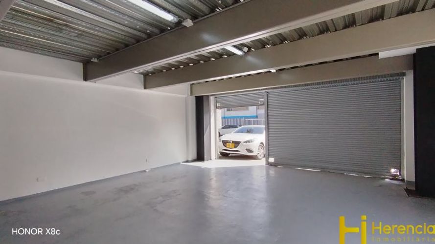 Local en arriendo en Tenche, Medellín, 130 m² · foto 5 de 12