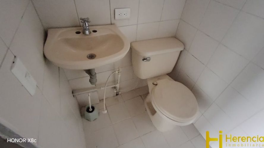 Local en arriendo en Tenche, Medellín, 130 m² · foto 11 de 12