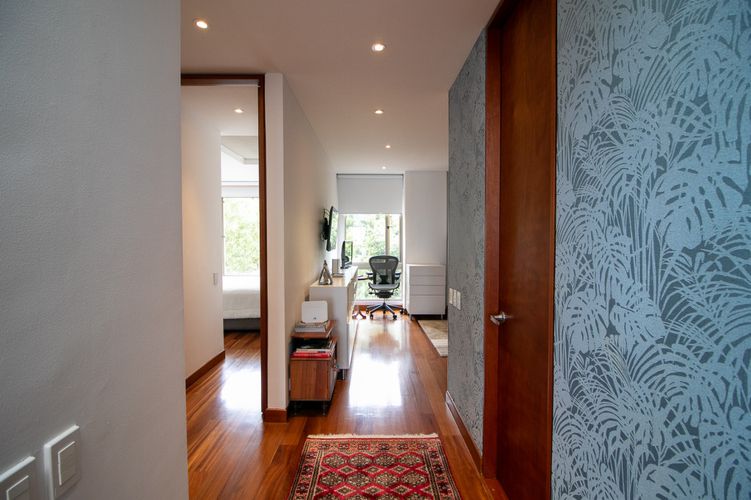 Apartamento de 3 alcobas en venta en Cerros De Niza, Bogotá, 192 m² · foto 11 de 24