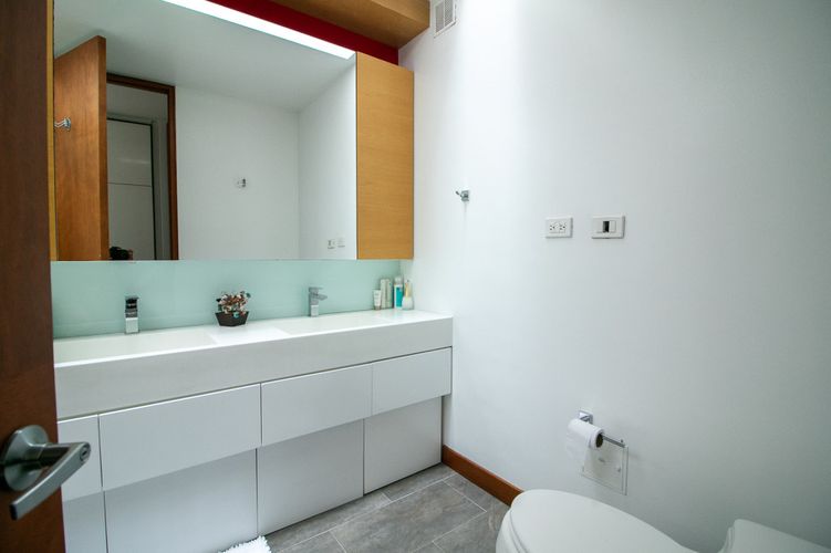 Apartamento de 3 alcobas en venta en Cerros De Niza, Bogotá, 192 m² · foto 16 de 24
