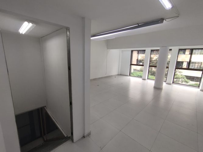 Local en arriendo en La Candelaria, Medellín, 90 m² · foto 4 de 13