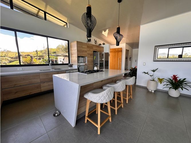 Finca en venta en El Carmen De Viboral, El Carmen de Viboral, 380 m² · foto 12 de 24