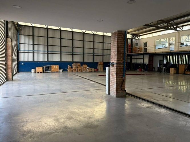 Bodega en venta en Actividad Multiple, Copacabana, 1553 m² · foto 4 de 17