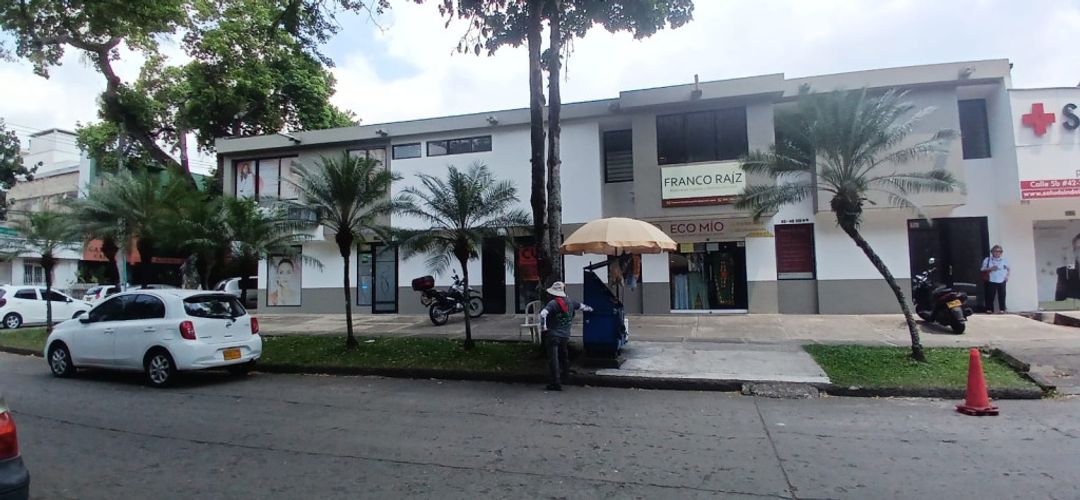 Local en arriendo en Tequendama, Cali, 51 m² · foto 2 de 20
