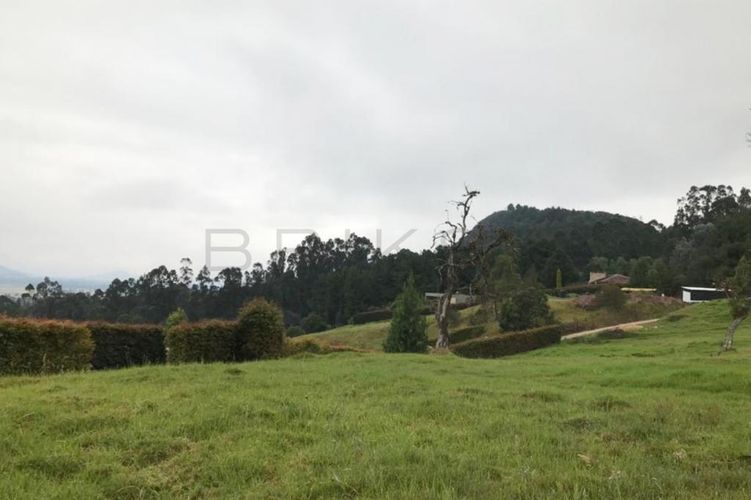 Lote en venta en Centro, La Calera, 3691 m² · foto 2 de 10