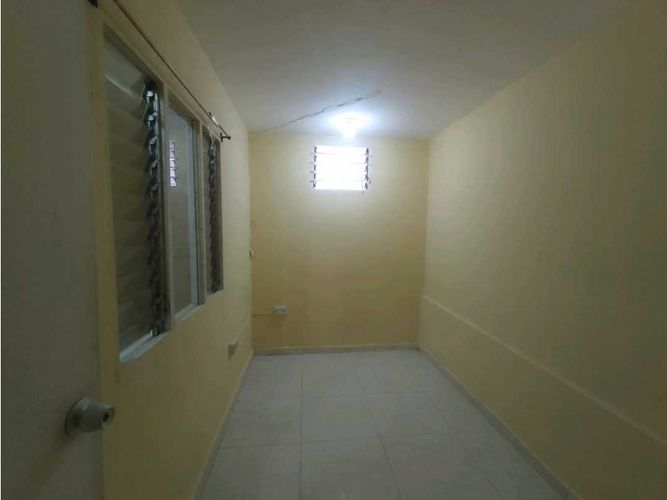 Apartamento de 5 alcobas en arriendo en Berlin, Medellín, 110 m² · foto 19 de 24