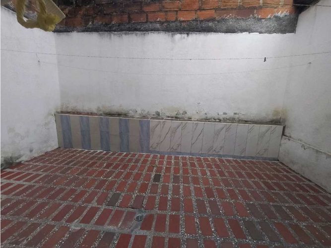 Apartamento de 5 alcobas en arriendo en Berlin, Medellín, 110 m² · foto 22 de 24