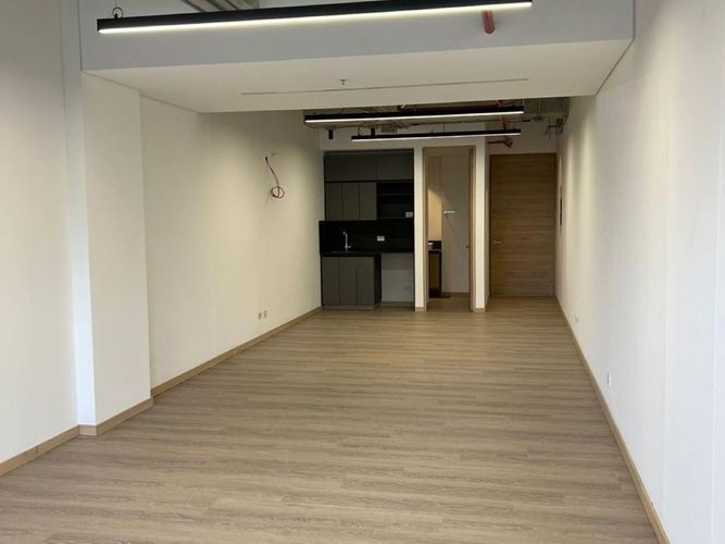 Oficina en arriendo en Vía Las Palmas, Envigado, 64 m² · foto 5 de 7