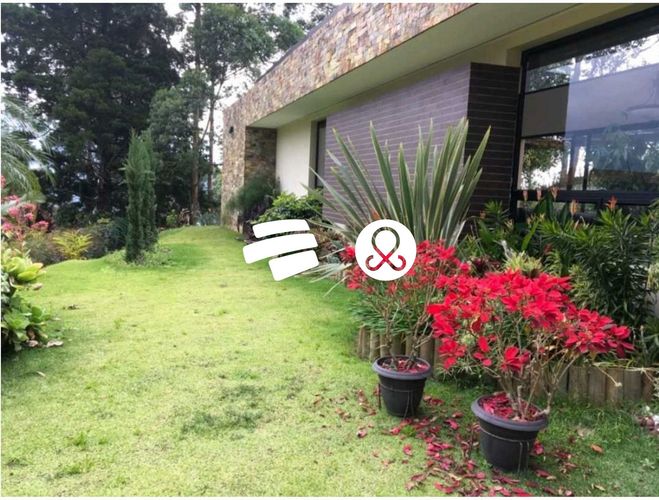 Casa de 3 alcobas en venta en Loma Del Escobero, Envigado · foto 22 de 24