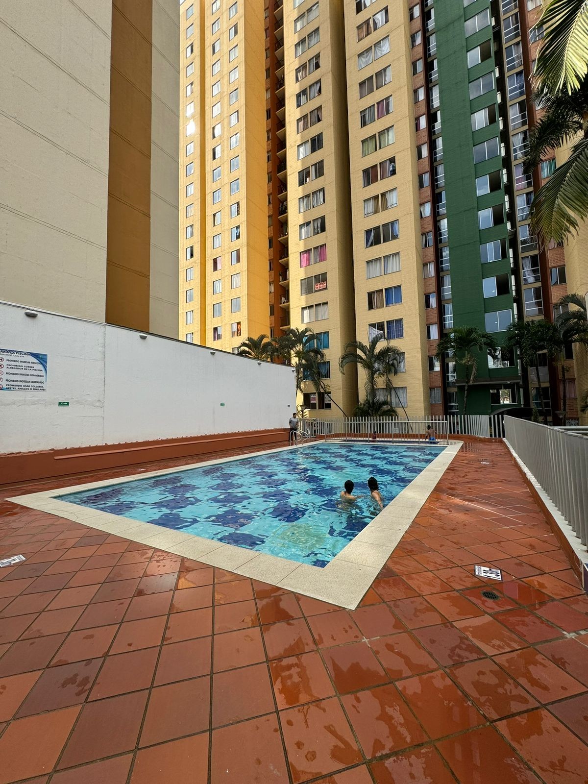 Apartamento en venta en Villanueva, Medellín 3