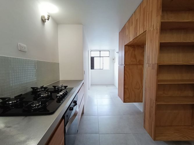 Apartamento de 3 alcobas en arriendo en El Poblado, Medellín, 129 m² · foto 10 de 20