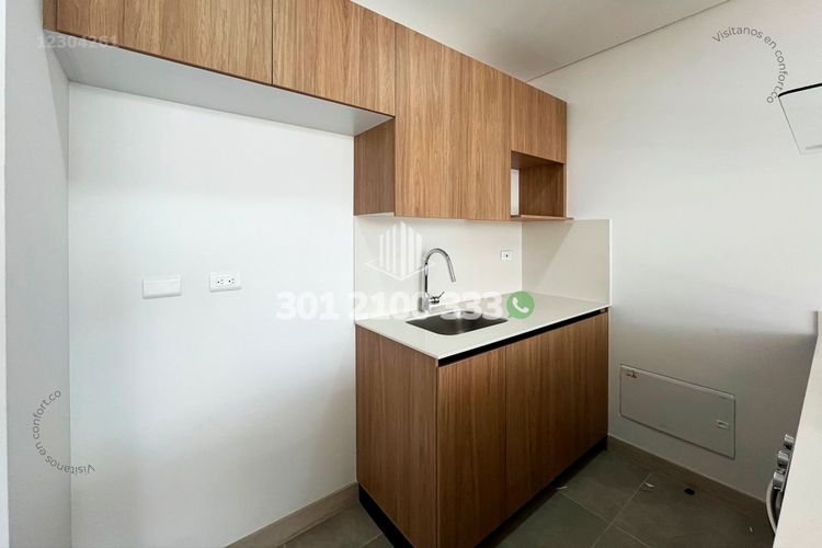 Apartamento de 2 alcobas en arriendo en Los Balsos, Medellín, 87 m² · foto 8 de 24