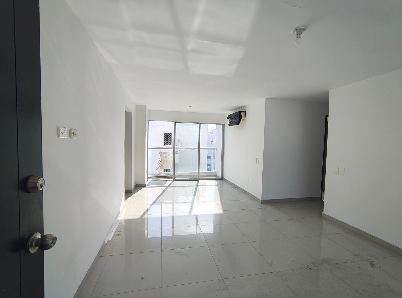 Apartamento en venta en El Bosque, Cartagena · foto 9 de 13