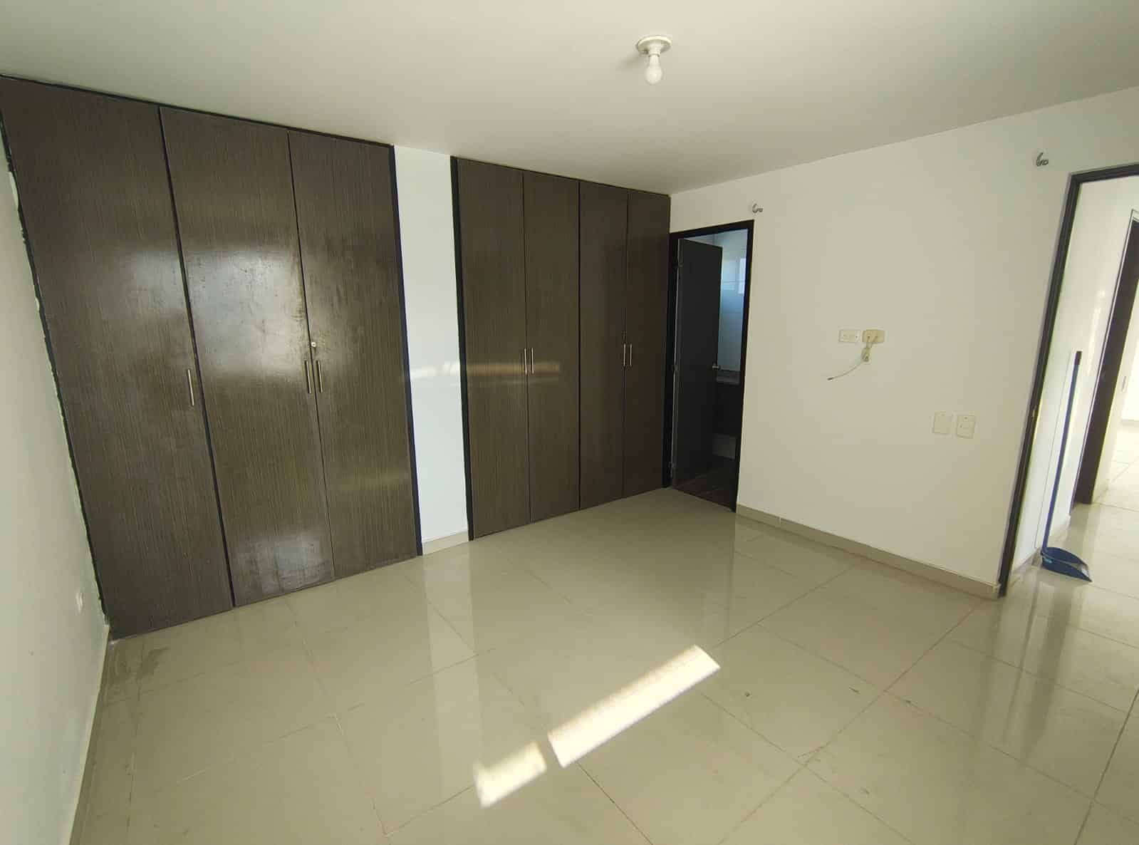 Apartamento en venta en El Bosque, Cartagena · foto 3 de 13