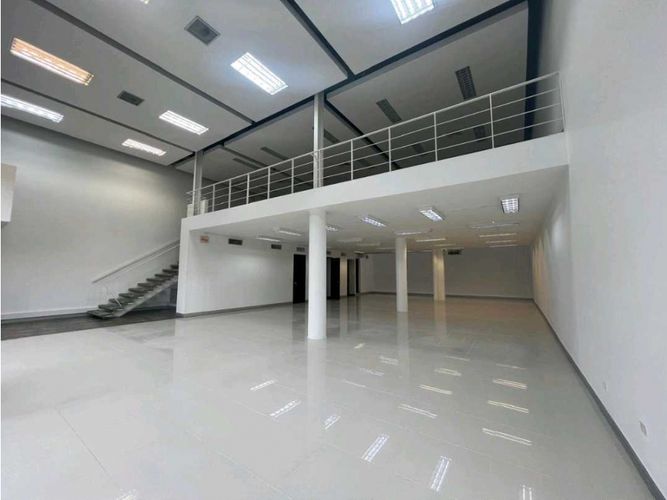 Local en arriendo en El Bosque, Cali, 450 m² · foto 8 de 24