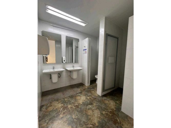 Local en arriendo en El Bosque, Cali, 450 m² · foto 20 de 24