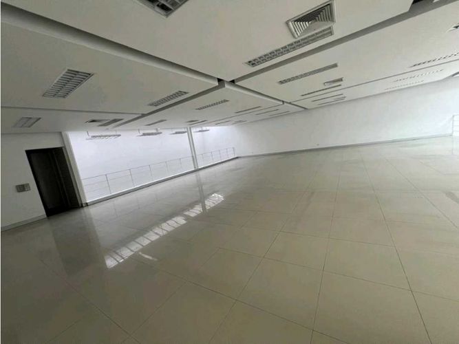 Local en arriendo en El Bosque, Cali, 450 m² · foto 24 de 24