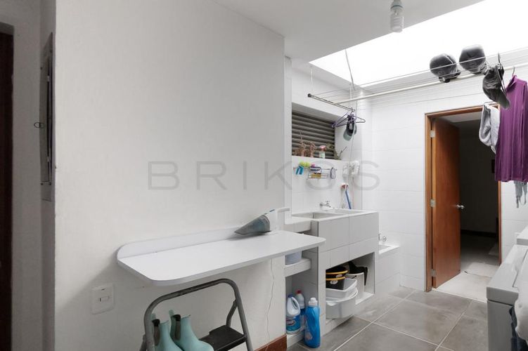 Casa en venta en Santa Barbara Alta, Bogotá · foto 7 de 24